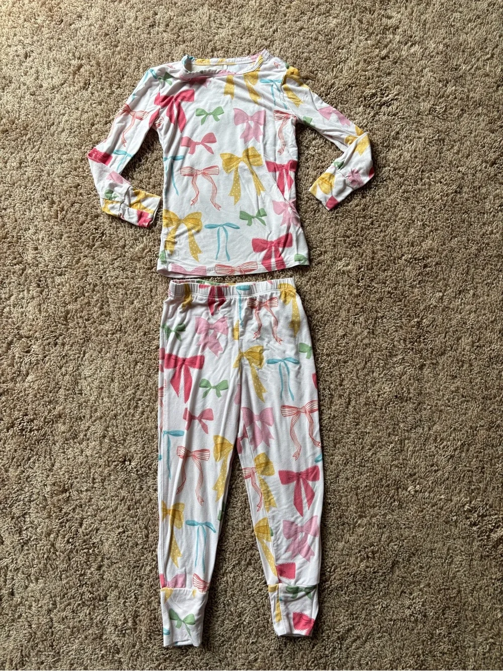 Bow-Print Long Sleeve Pajama Set - Multicolor Bows: Posh Peanut 3T-4T